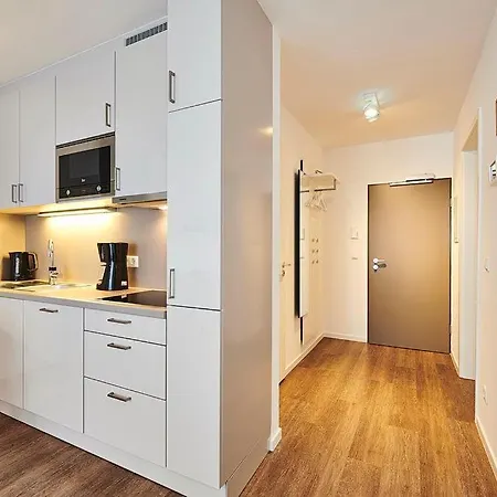 Deichhaeuser Anna Kueste Deichhaeuser Anna Kueste 3-24 * בנסרסיל